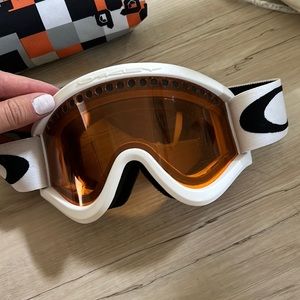 Oakley snow goggles